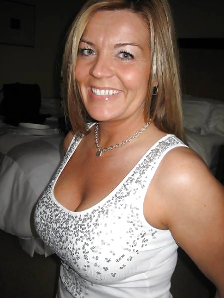 AMATEUR MILF COLLECTION, Mature, Housewives, Milf adult photos