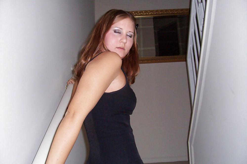 KIMBERLEY POSING I adult photos