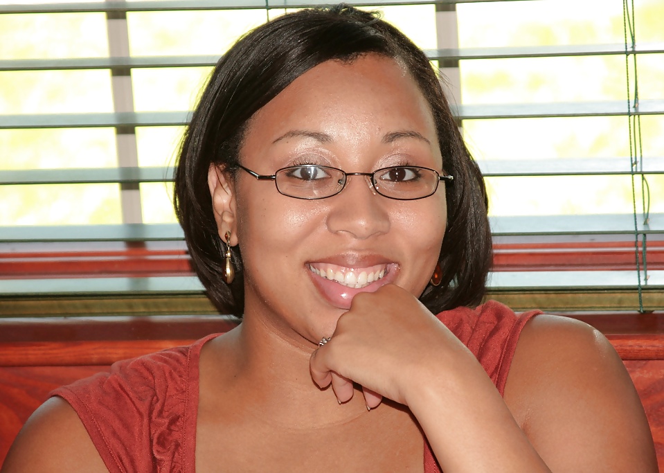 Sexy Ebony Housewives adult photos