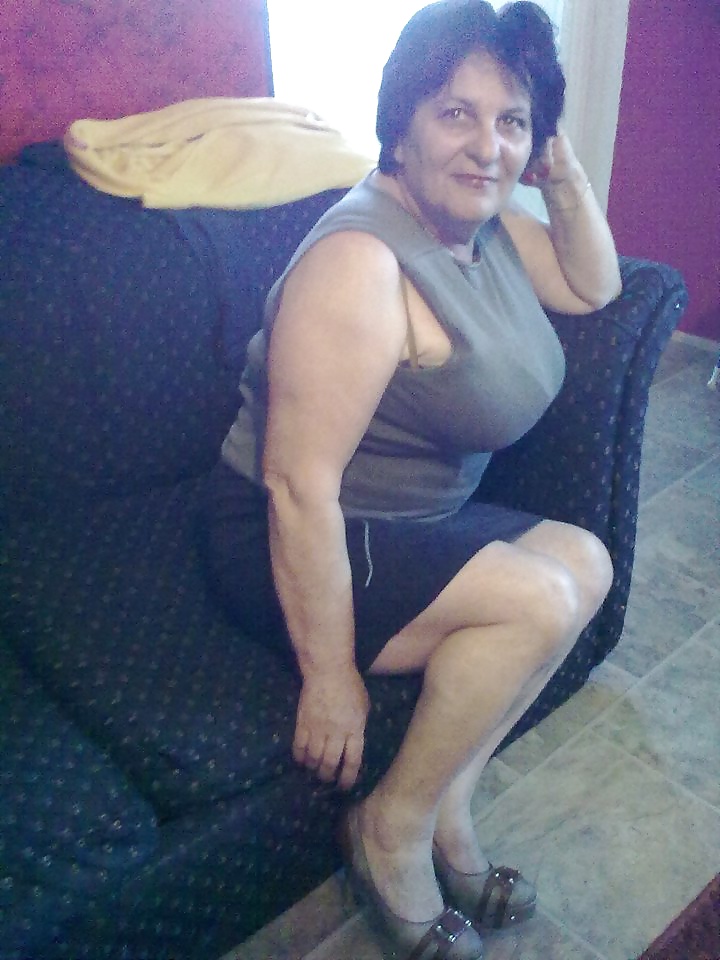 SISATA BABA JOVANKA adult photos