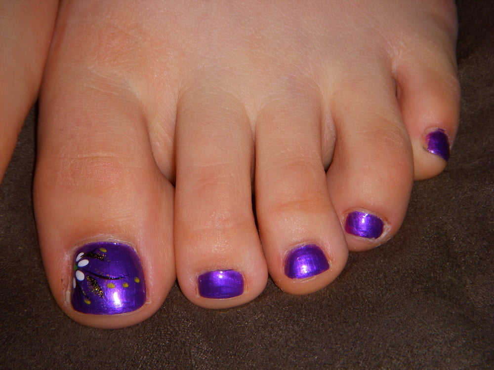 Pretty purple toe nail polish - 3 Photos 