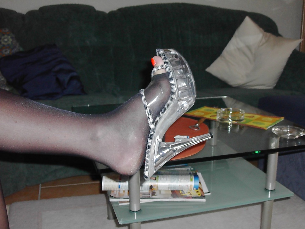Nice Feet and High Heels and Toes Vol.4 adult photos
