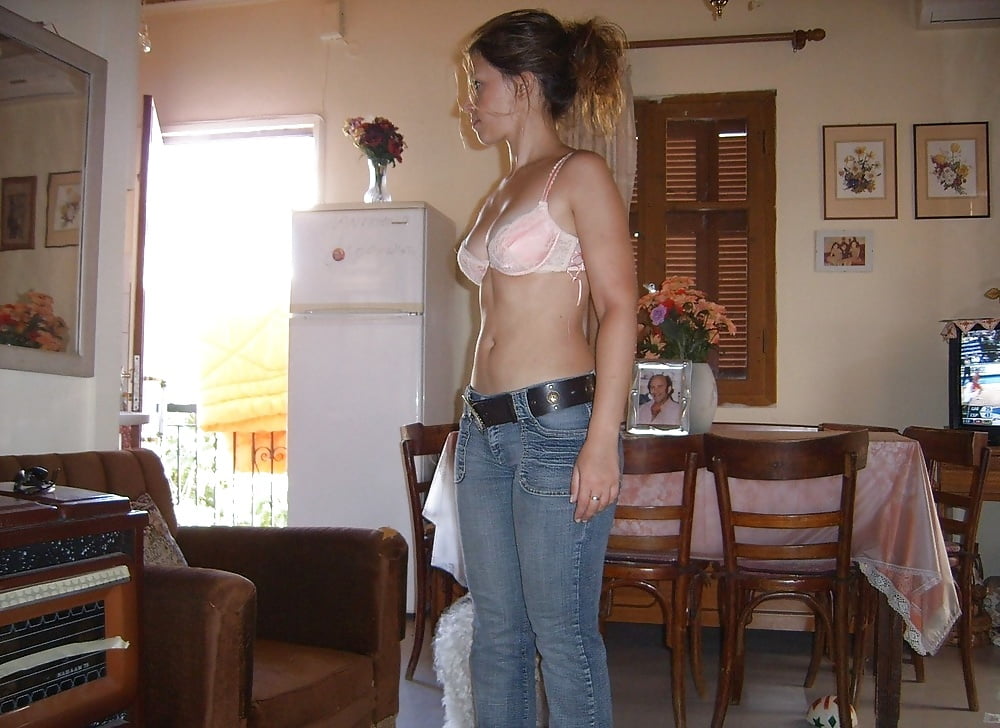 Amatours 92 adult photos
