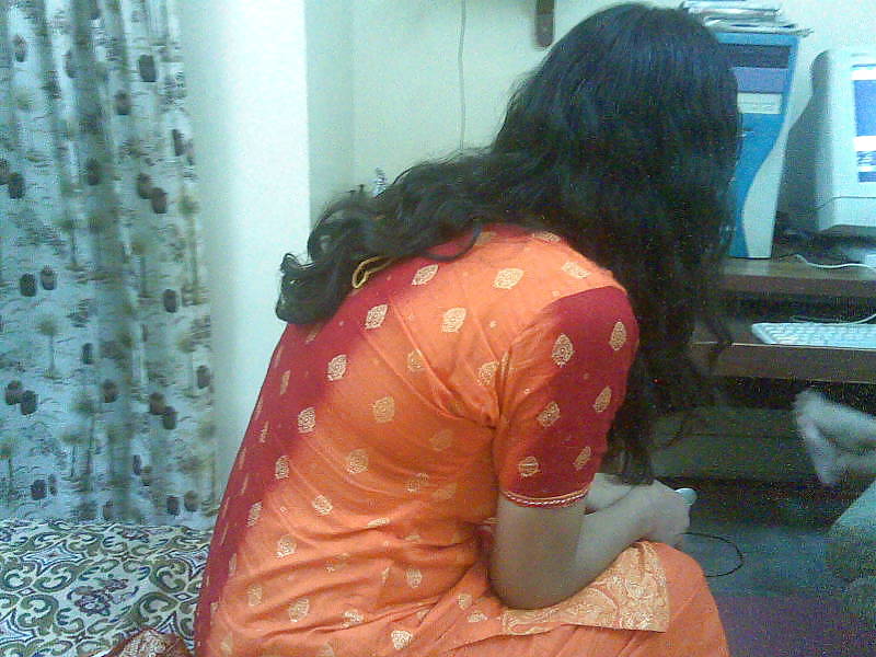 Pakistani Girl In Salwar Qameez ( Desi ) adult photos