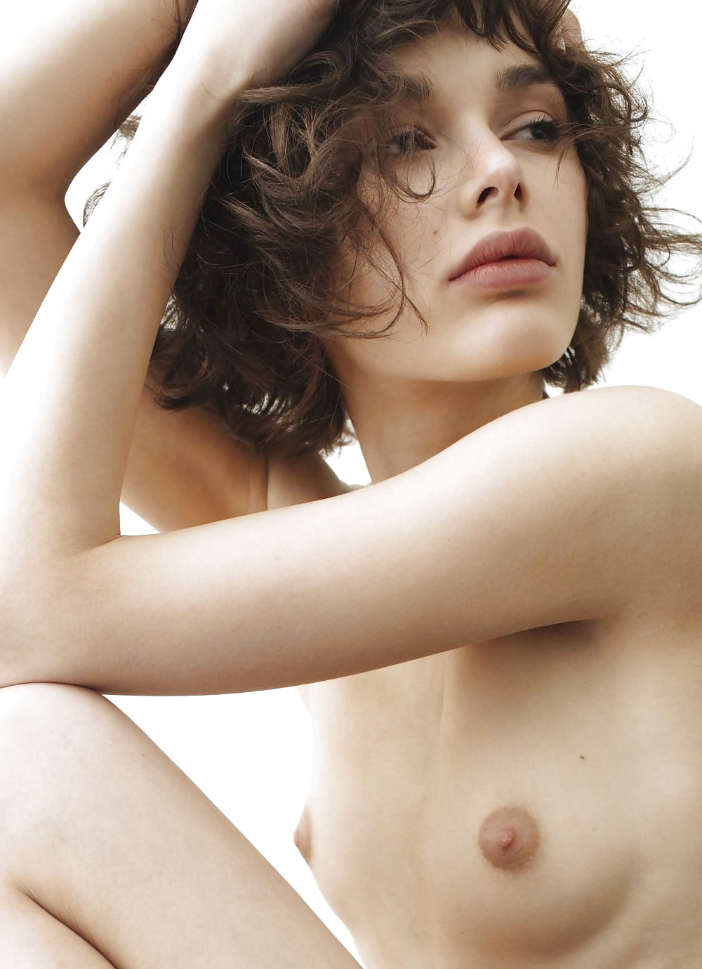 Amatours 235 adult photos