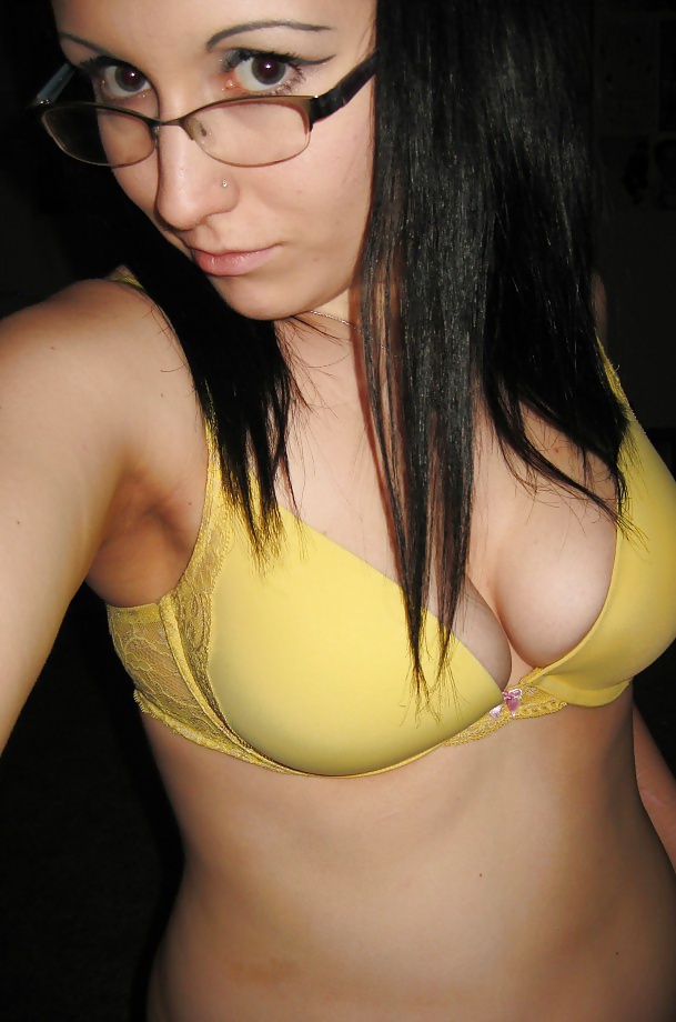 brunette slut taking selfies adult photos