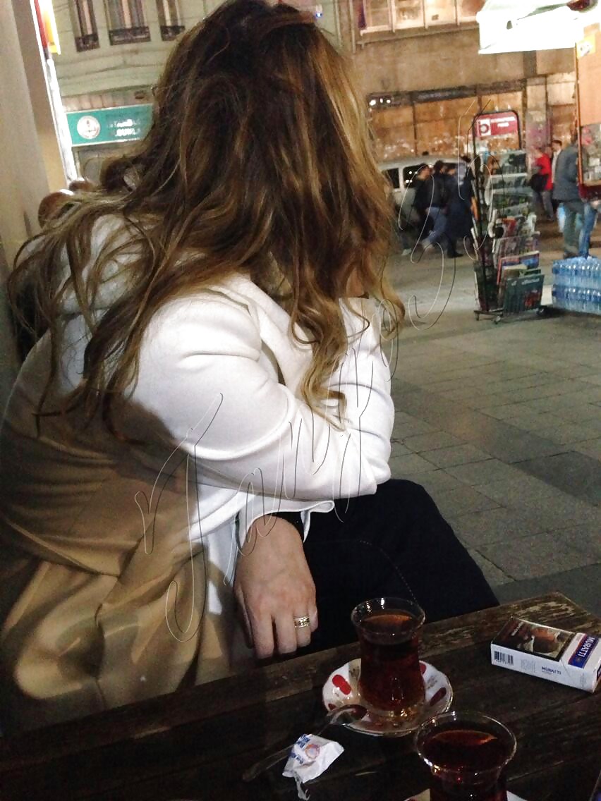 Turkish Slut Naz adult photos