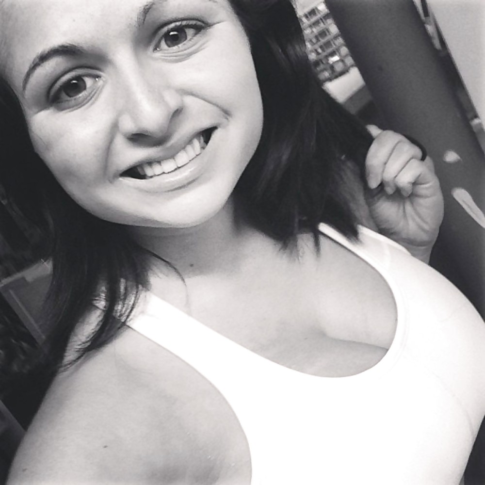 Samantha adult photos