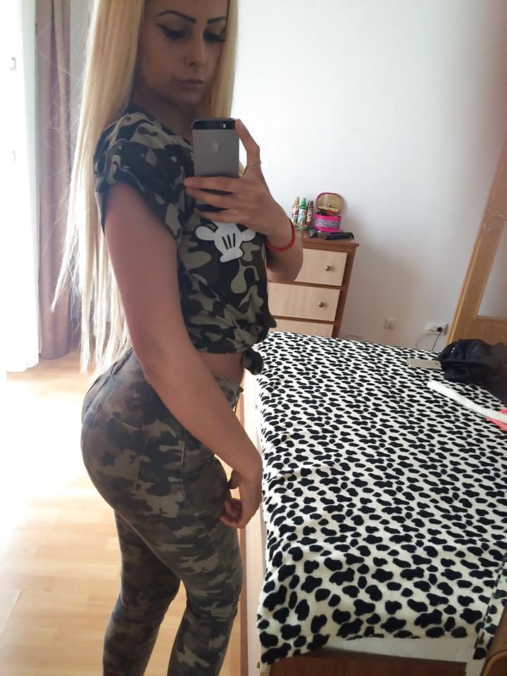 Marilena Romanian Slut adult photos