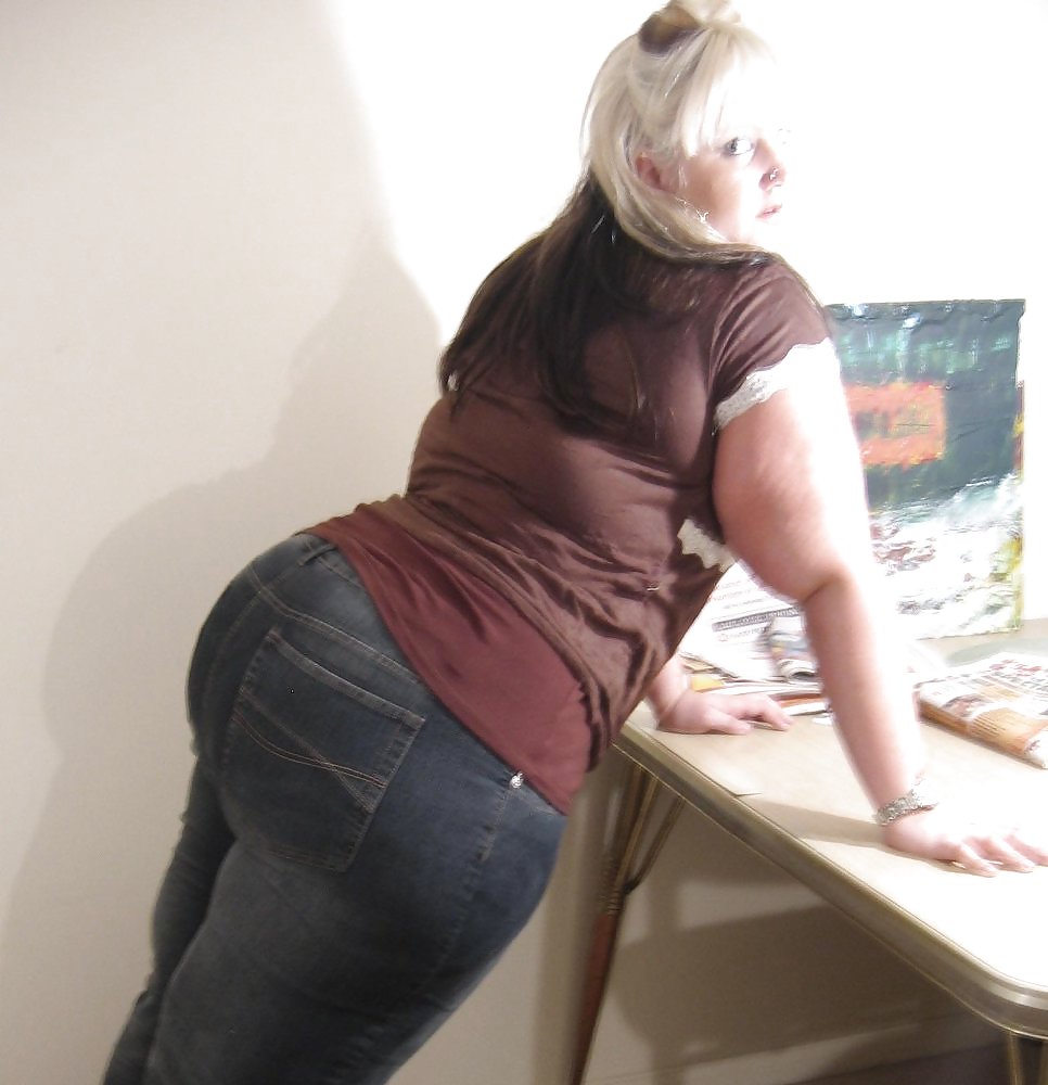 Plumper Princess adult photos