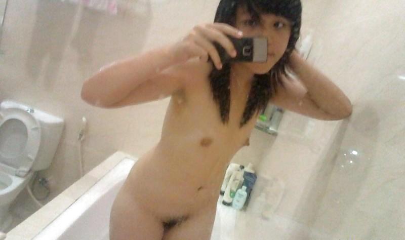 Indo Random Selca adult photos