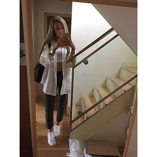 Teen Amy adult photos