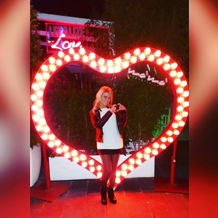 Hot teens bodys 18+ adult photos