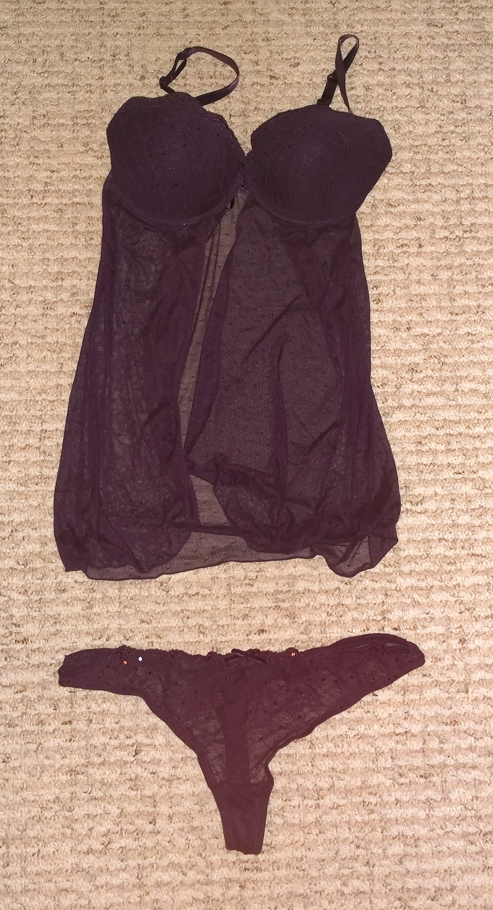 Dessous der 29 jaehrigen Ehehure #2 adult photos