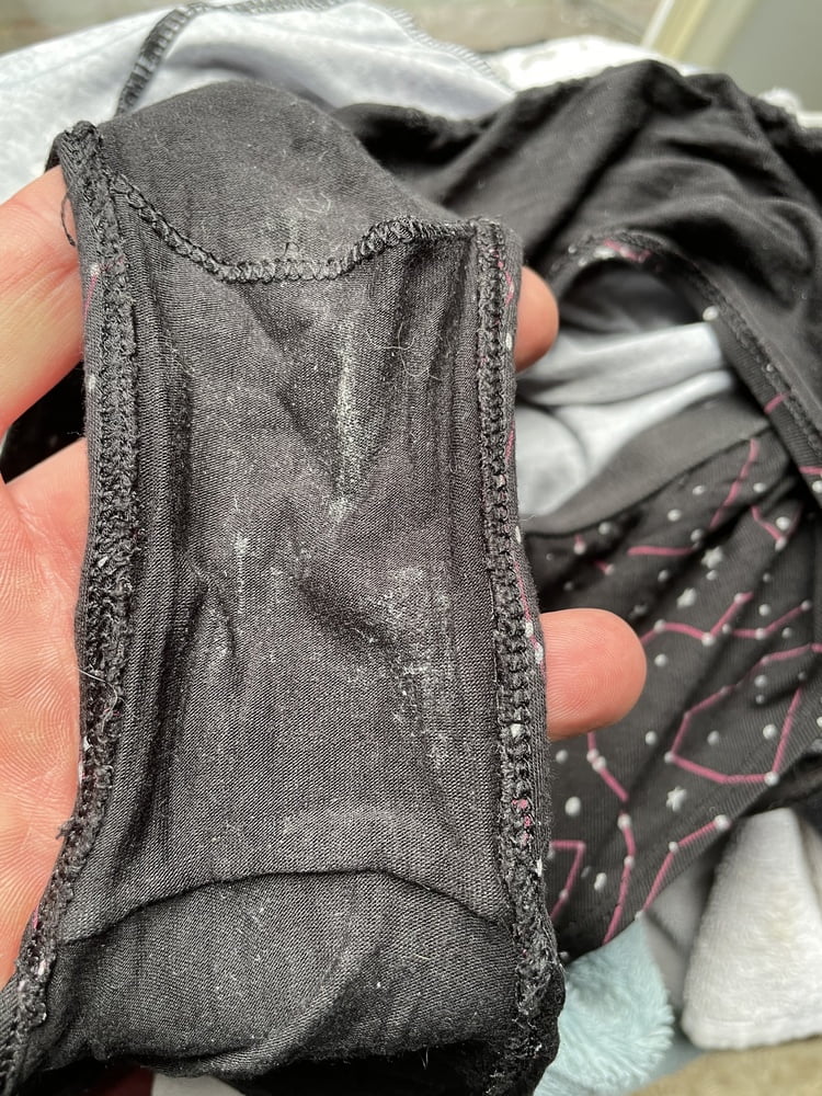 Dirty stained panties of hot wife - 10 Photos 