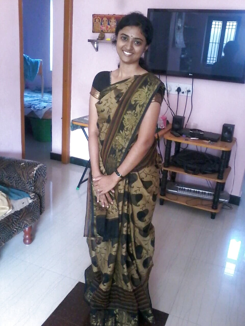 selfee indian adult photos