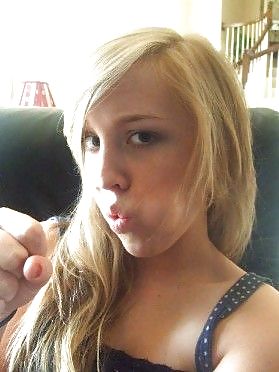 hot ass solo teen 1 (pic set) adult photos