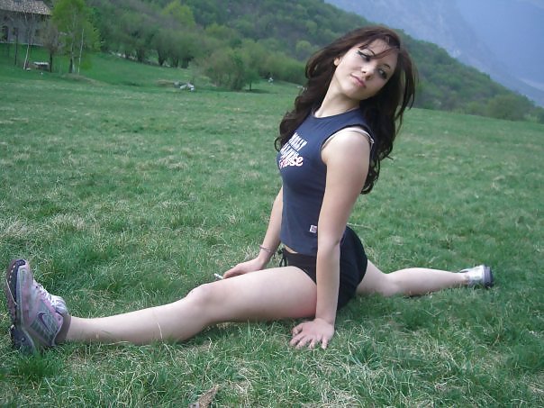 FB girls - 15 adult photos