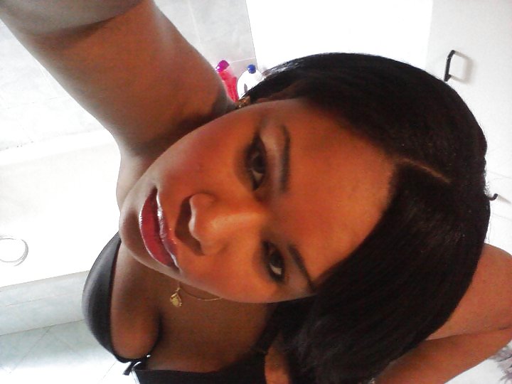 MORE DOMINICAN GIRL adult photos