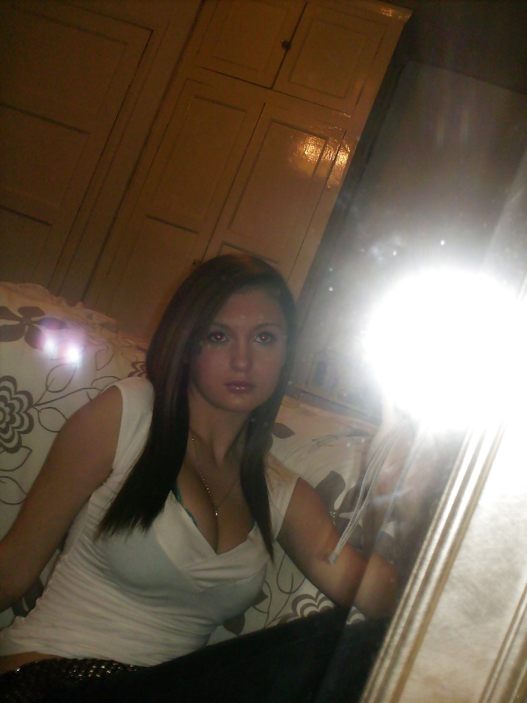 She knows she's a tease.... adult photos