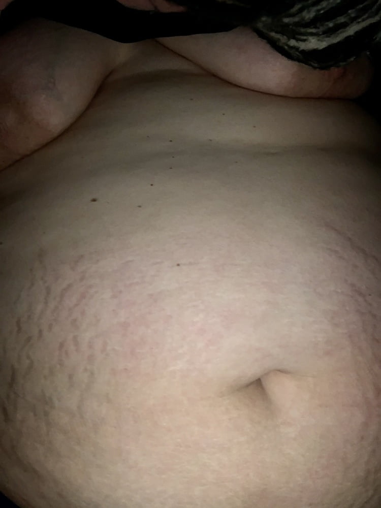 Selfies from my Sexy Wife. Belly Betty Big Tits Mature BBW - 10 Photos 