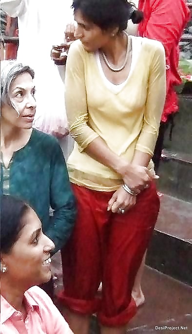 Desi Bhabhi Girl and aunty. adult photos