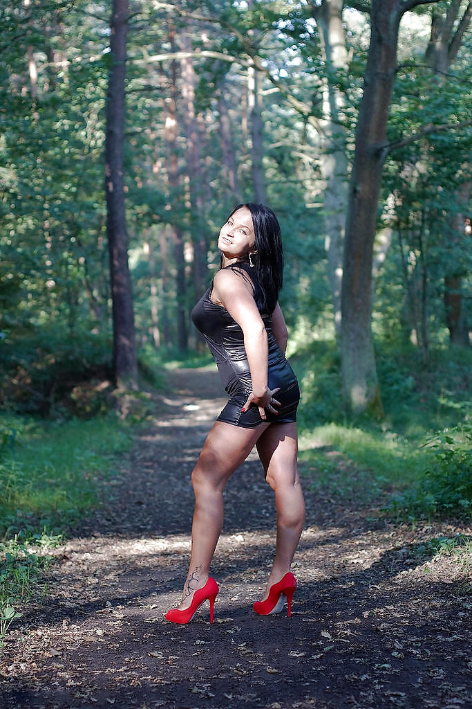 hotlegs-5 adult photos