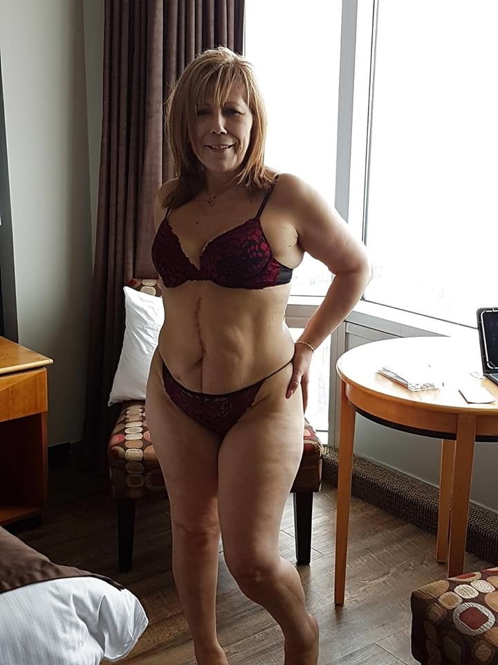 Mature, Milf, Gilf And More (Non Nude) adult photos