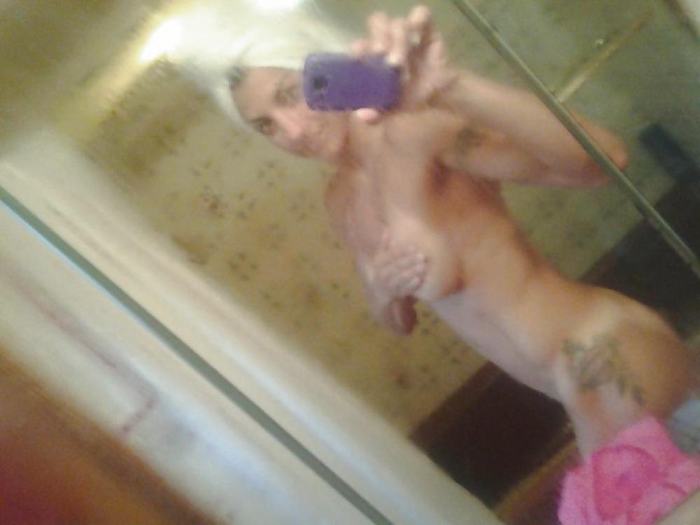 pic on lost phone 2 adult photos