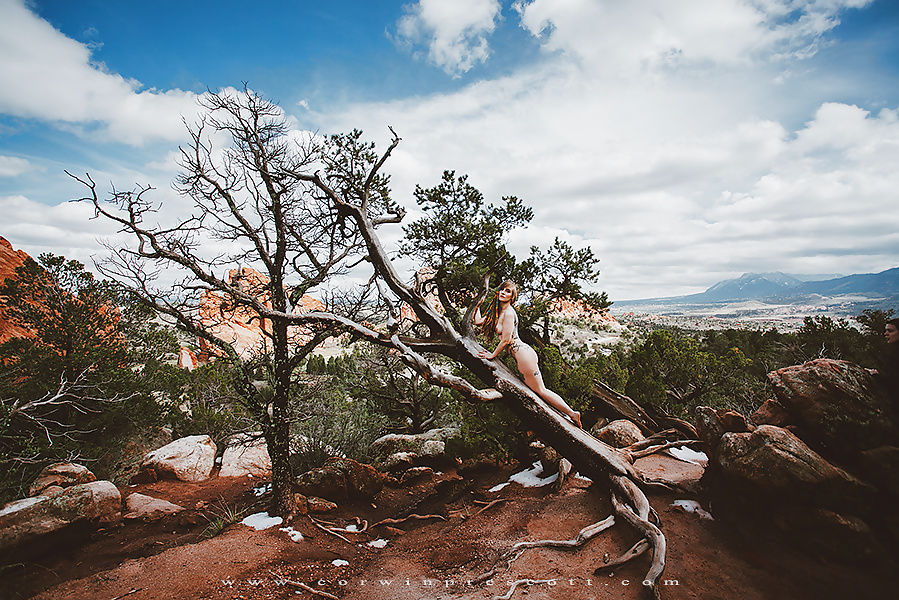 Girls and Mountains adult photos