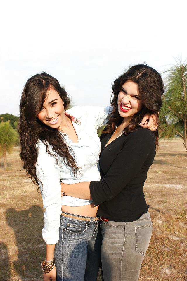 HAN DE COGER RIQUISIMO adult photos