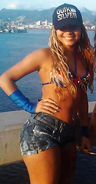 Karoliny Carvalho adult photos