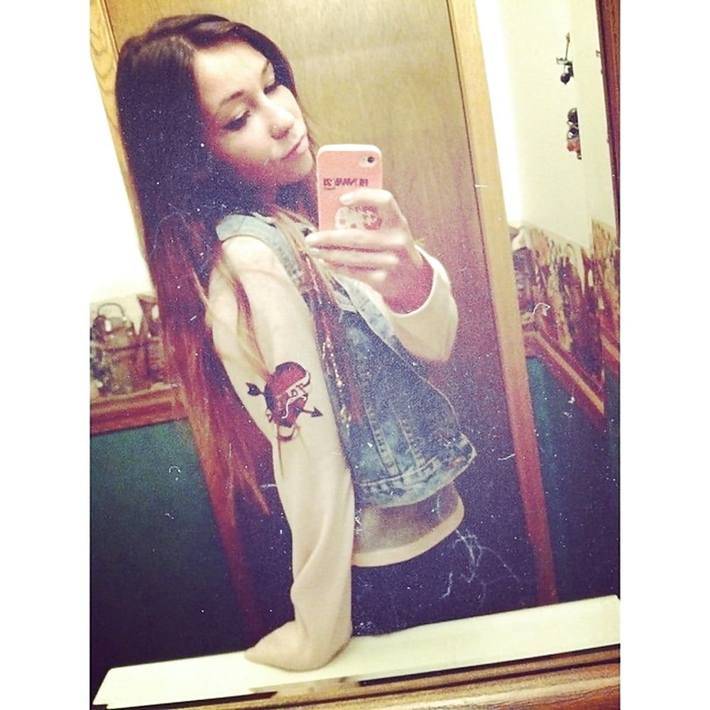 American Slut Bombshell adult photos