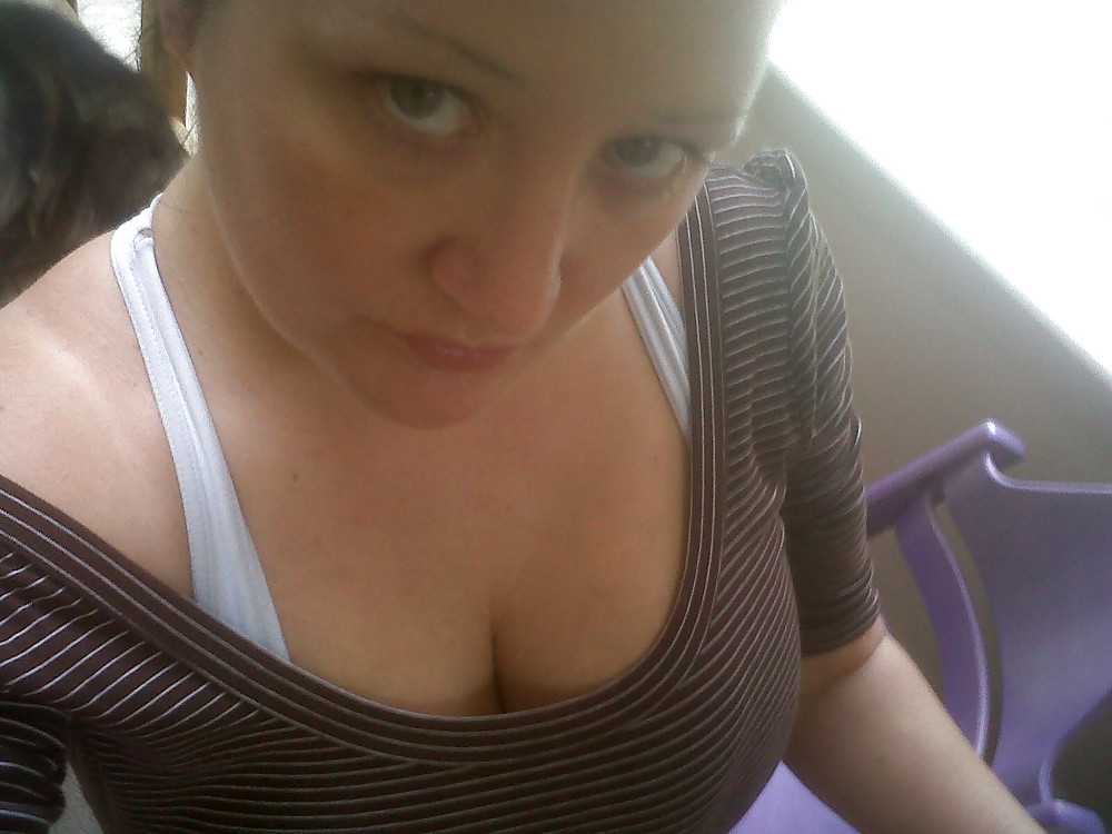 SmutDates User ID LisaTOPs adult photos