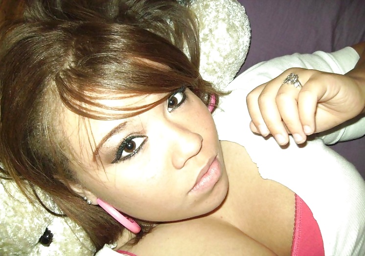 Belle petite salope metisse adult photos