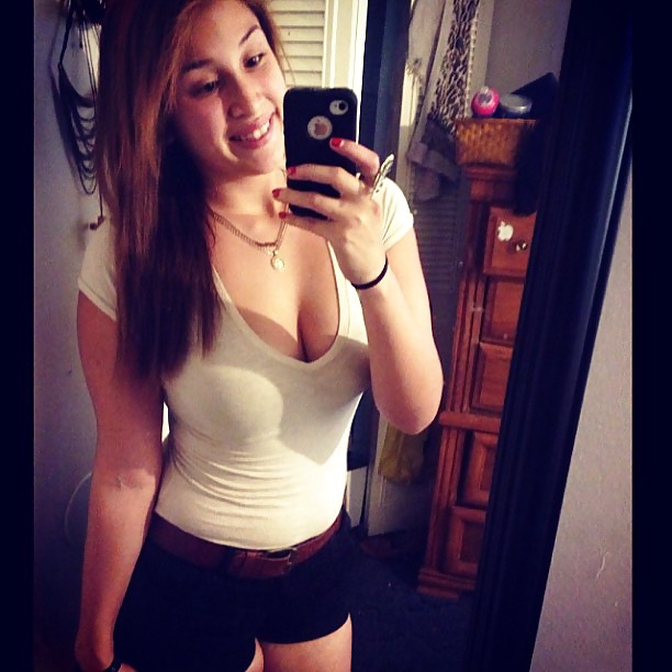 Sexy Teens and College Girls 23! Which 1 and How? adult photos