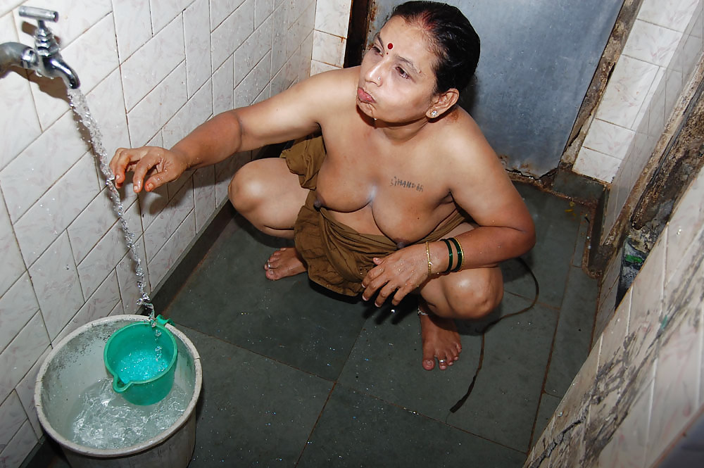 We gives you the best indian village girl bathroom pissing toilet sex porn ...