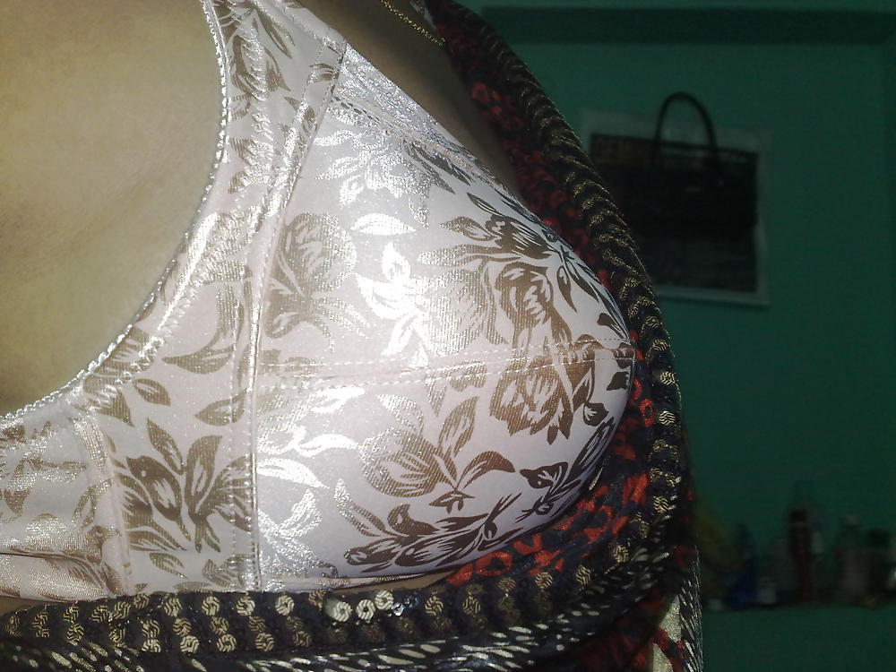 INDIAN TITS ARE SOOO WONDERFUL adult photos