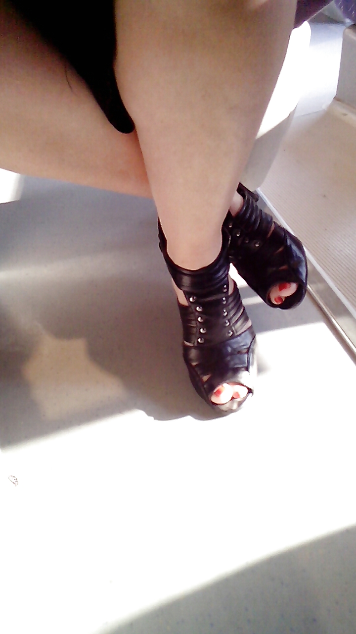 Candid feet of train mate : Eva adult photos
