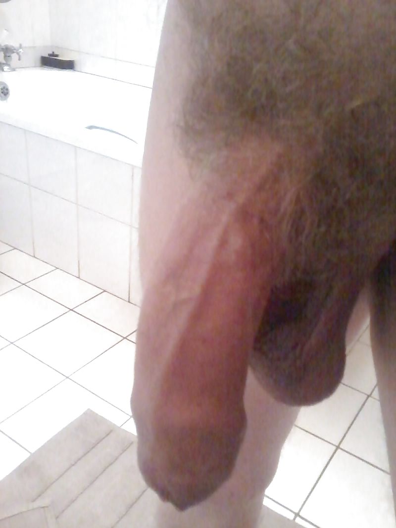 Who wants a tribute with my Belgian cock ? Girls ? adult photos