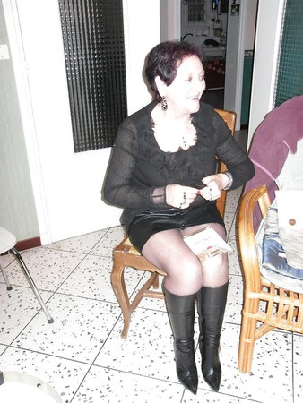 My Aunt ,  meine Tante in Nylons