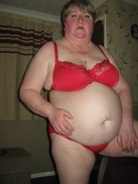 Hot BBW Granny in Bra and Lingerie! adult photos