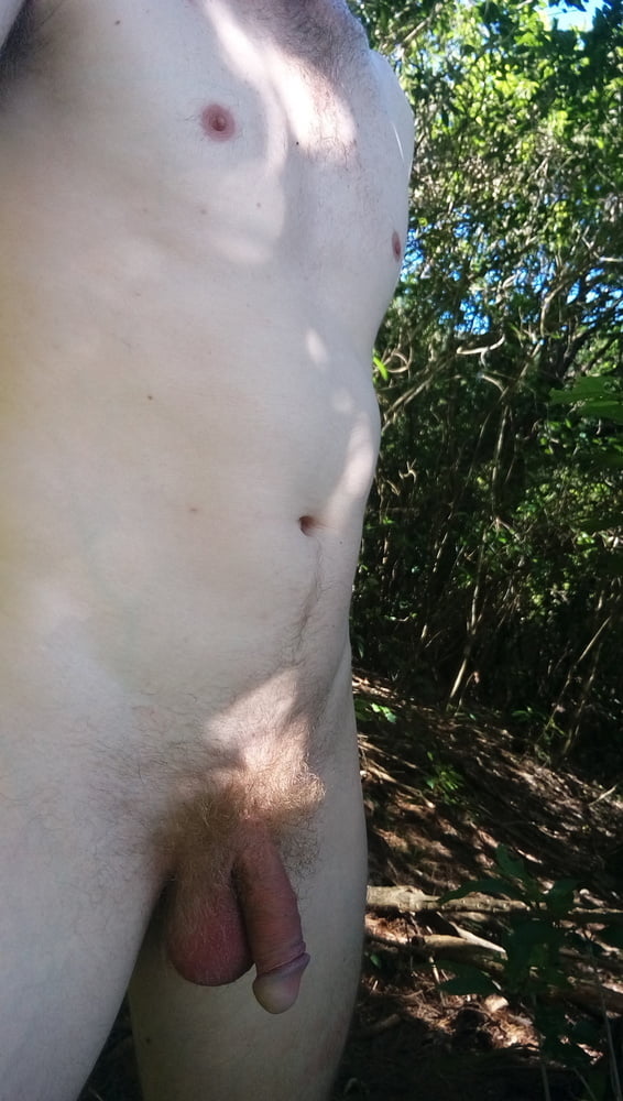 Walking in the bush naked - 50 Photos 