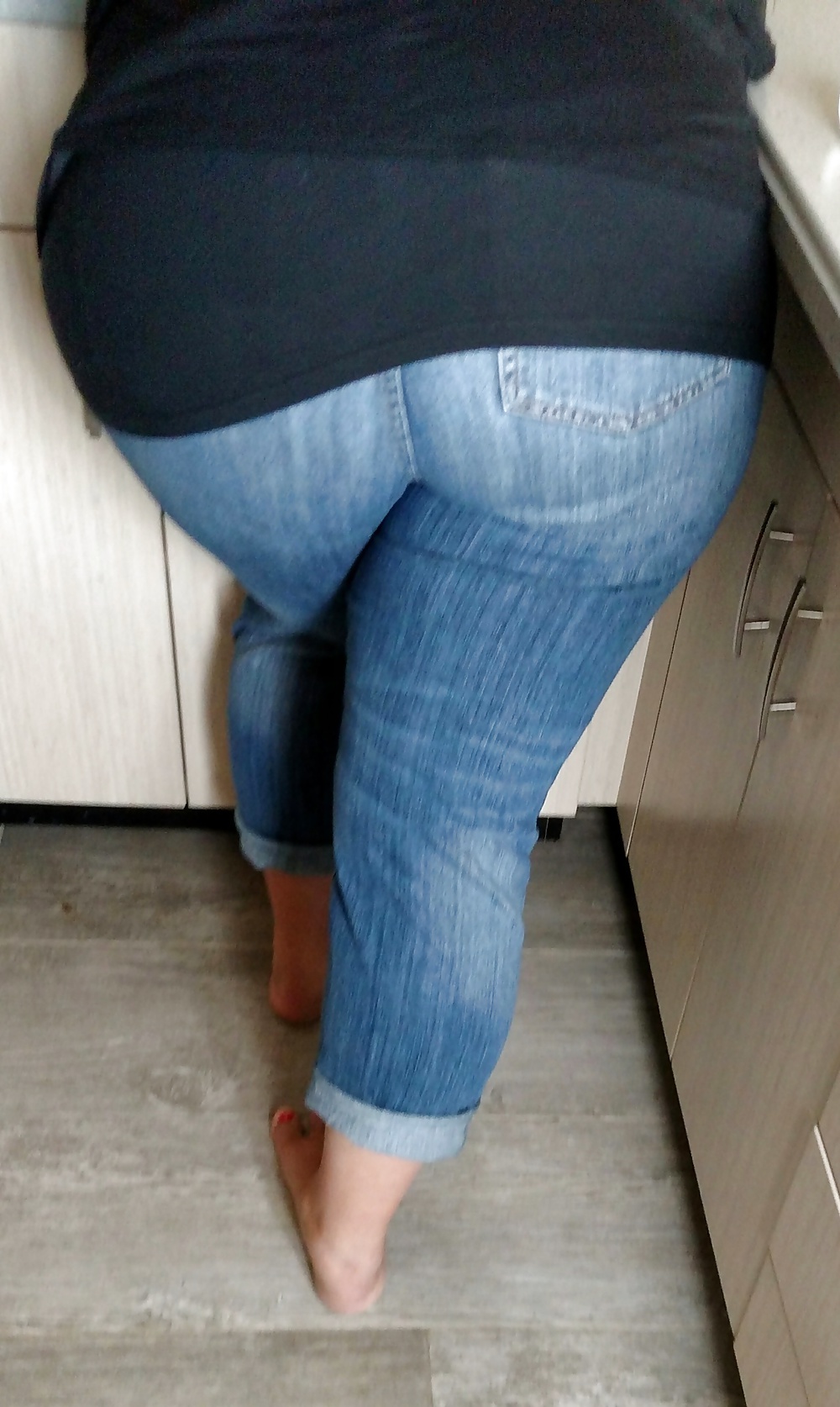 Fat butt BBW in jeans adult photos