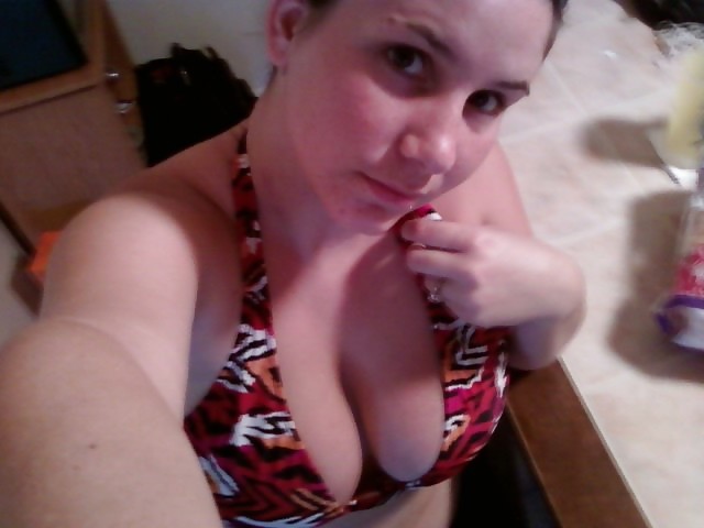 Plump Girls I Found On SmutDates adult photos