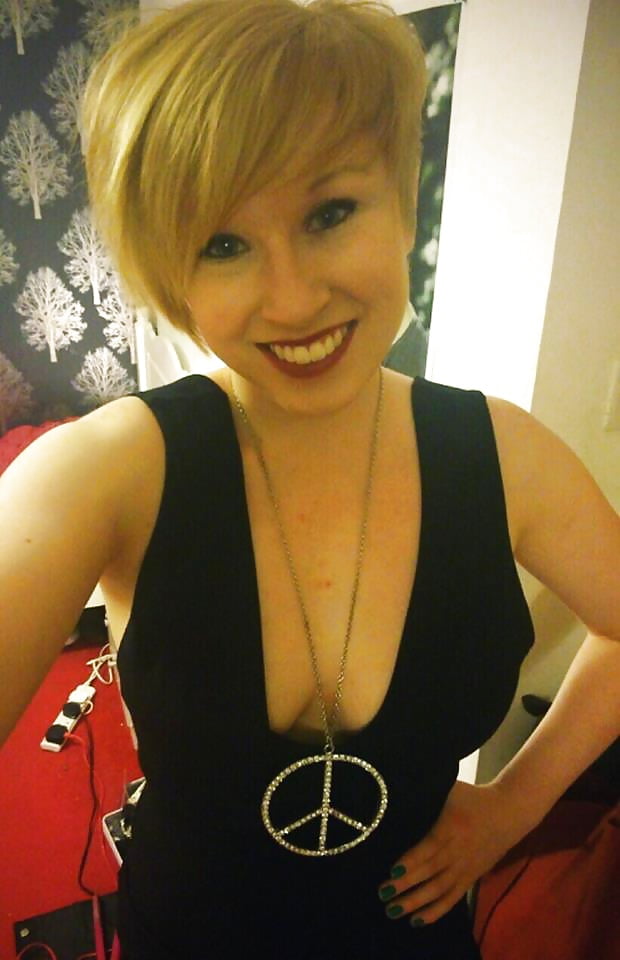 Facebook short haired hotties P3 adult photos