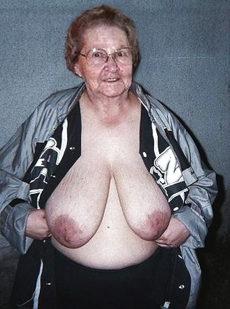 Porn Pics Of Saggy Granny Tits