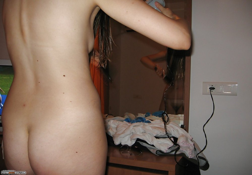 Amateur wife nude at home adult photos