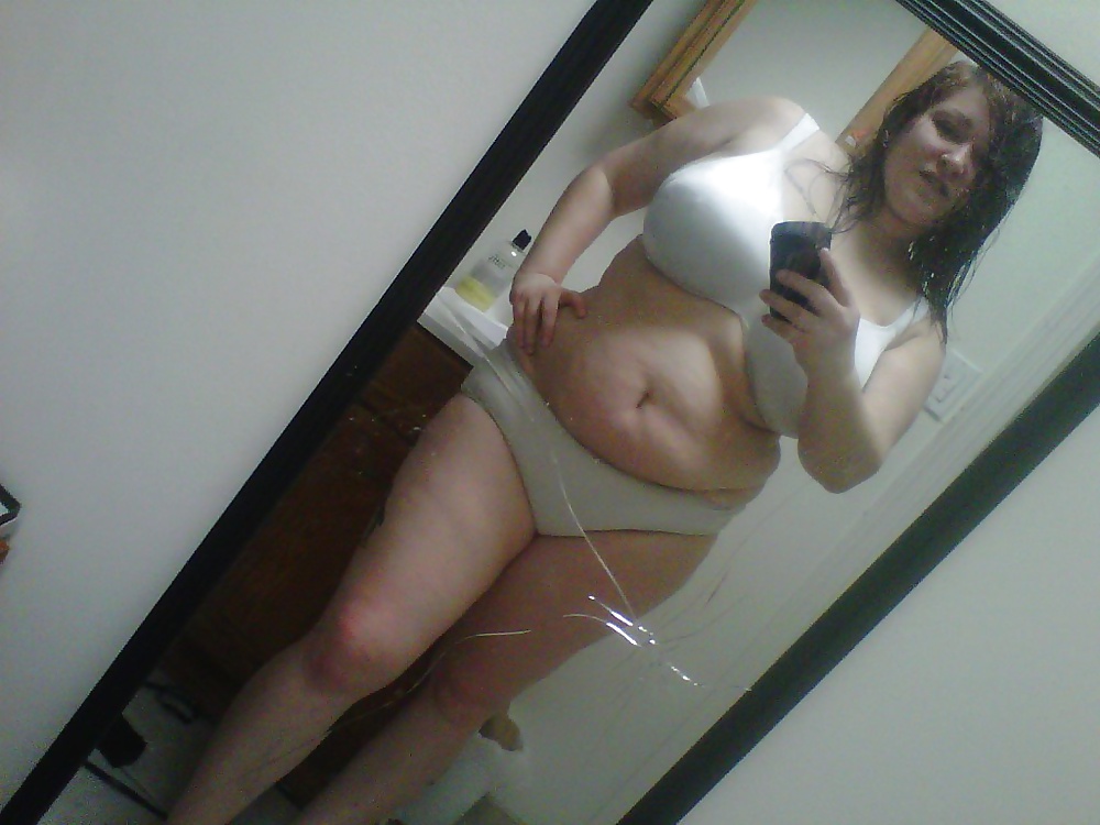 Chubby Self Shooter adult photos