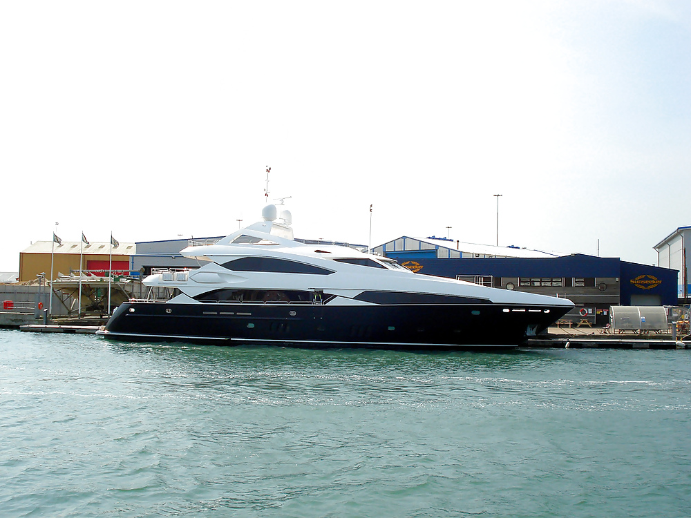 Dream Boats adult photos